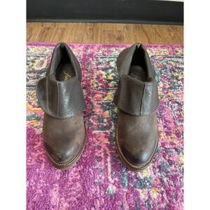 Free People Brooks Ankle Boot size 9/9.5 - Brown Leather Bootie (MSRP: $198)